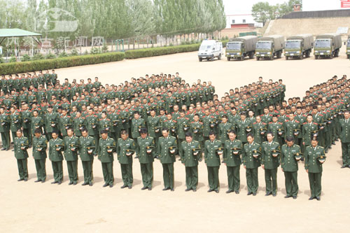 武警内蒙古总队第三支队悼念四川地震遇难同胞