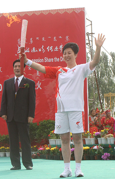 火炬传递赤峰站开始 “祥云”见证中华第一龙故乡